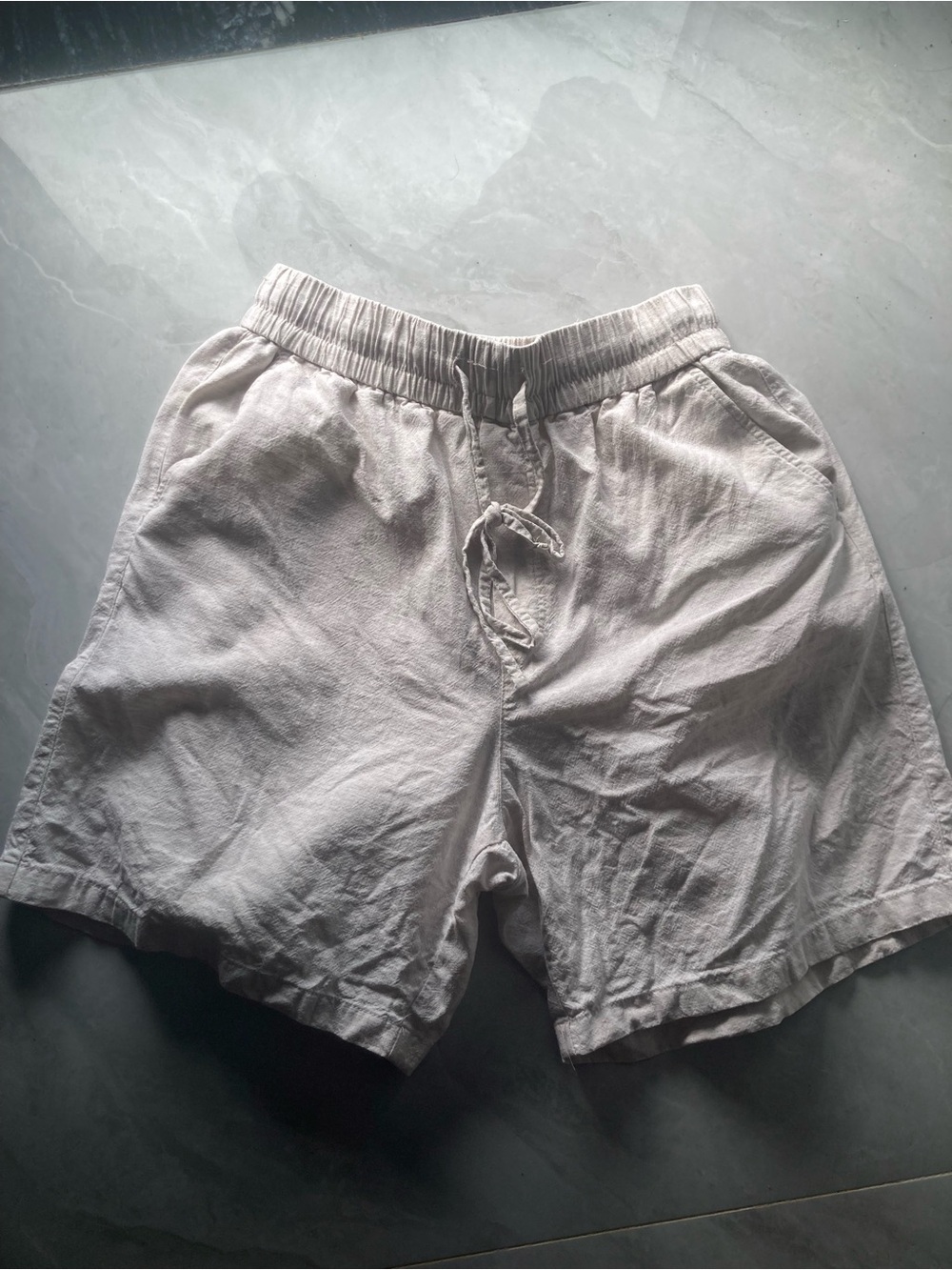 Men's Athletic Drawstring Shorts in Light Gray - Casual Performance